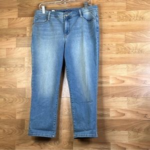 NWT Bandolino Size 12 Selene Skinny Capri's